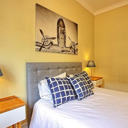 Almirante 3-Four Bedrooms Lisbon Bagian luar foto