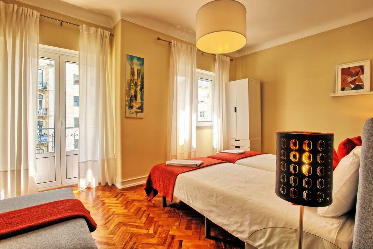 Almirante 3-Four Bedrooms Lisbon Bagian luar foto