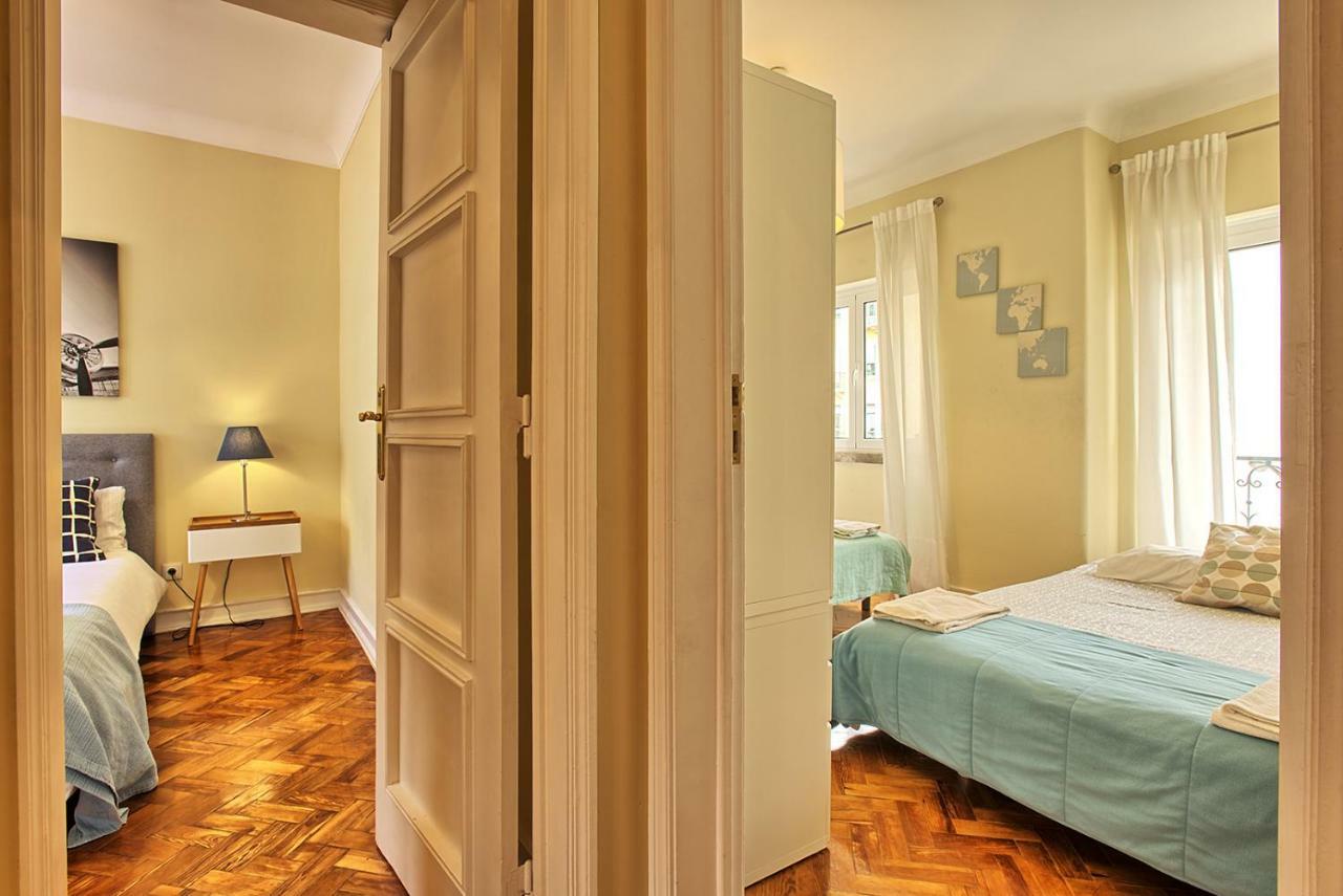 Almirante 3-Four Bedrooms Lisbon Bagian luar foto