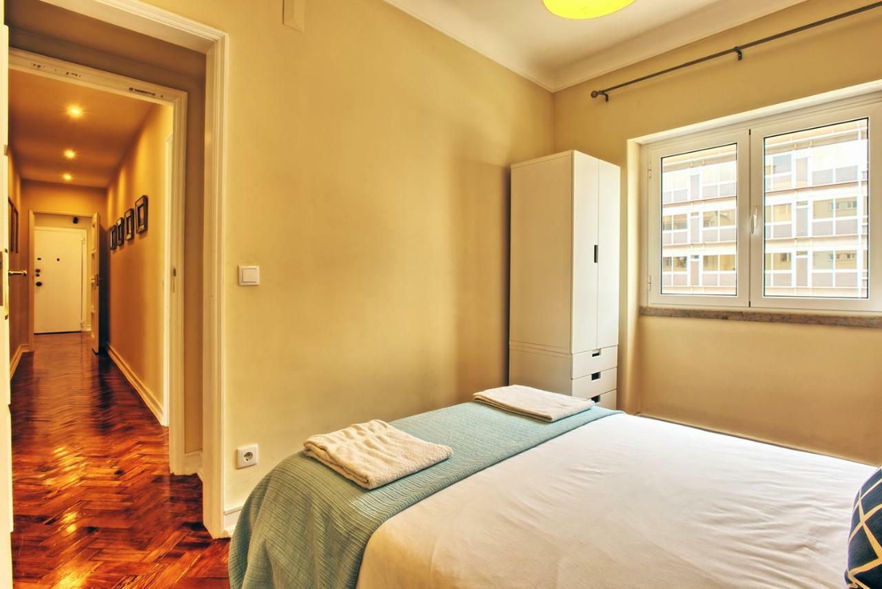 Almirante 3-Four Bedrooms Lisbon Bagian luar foto