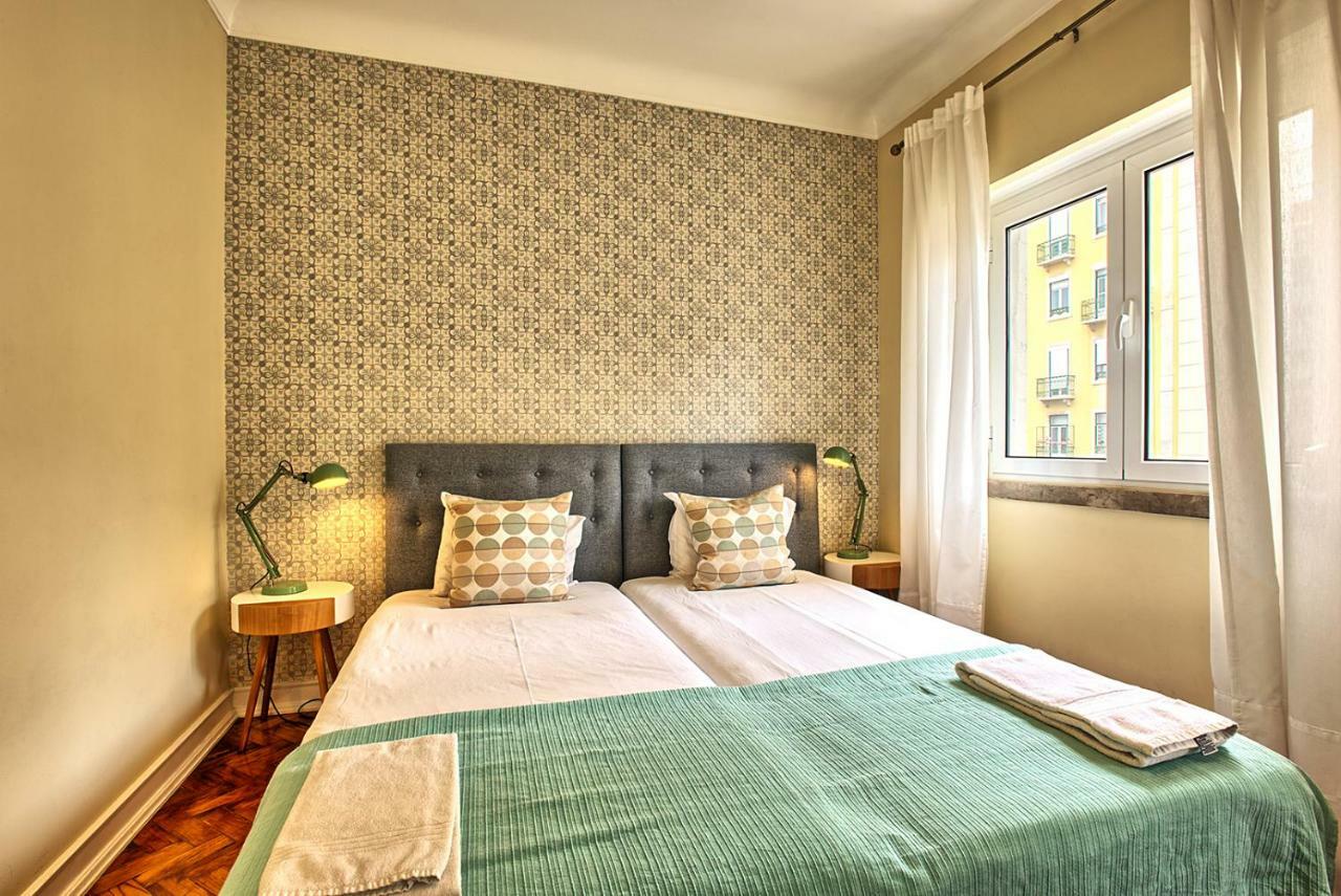 Almirante 3-Four Bedrooms Lisbon Bagian luar foto