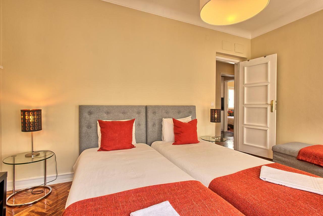 Almirante 3-Four Bedrooms Lisbon Bagian luar foto