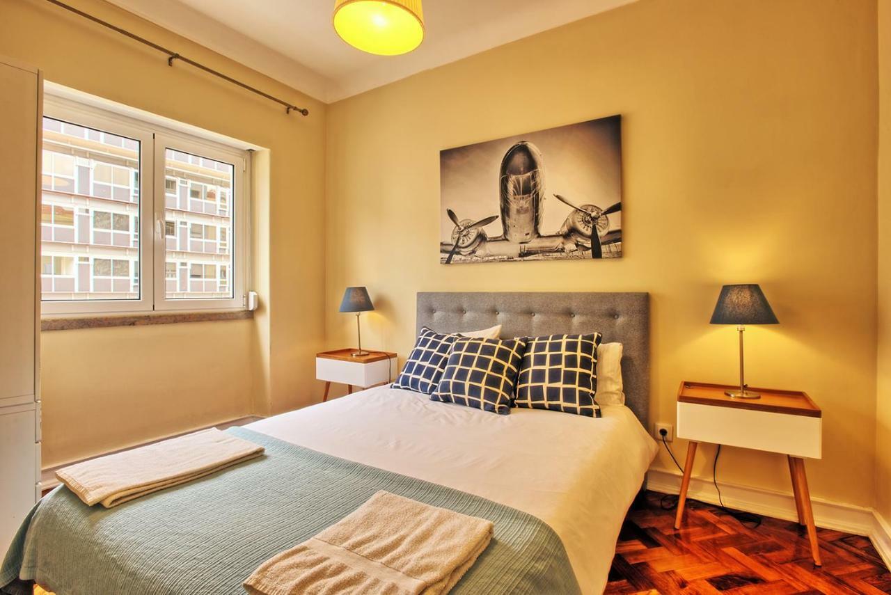 Almirante 3-Four Bedrooms Lisbon Bagian luar foto