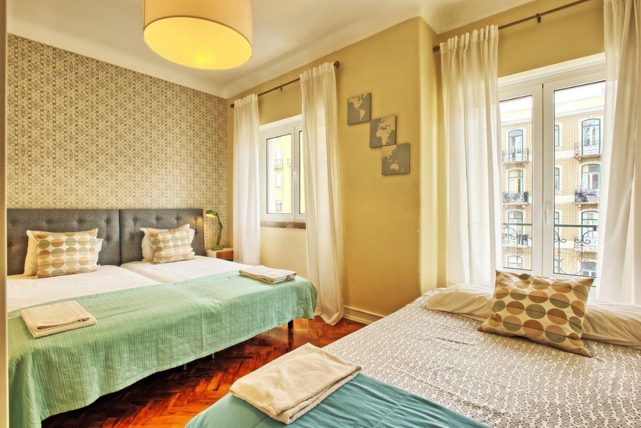 Almirante 3-Four Bedrooms Lisbon Bagian luar foto