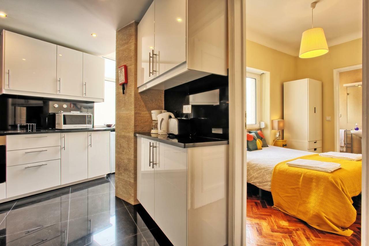 Almirante 3-Four Bedrooms Lisbon Bagian luar foto