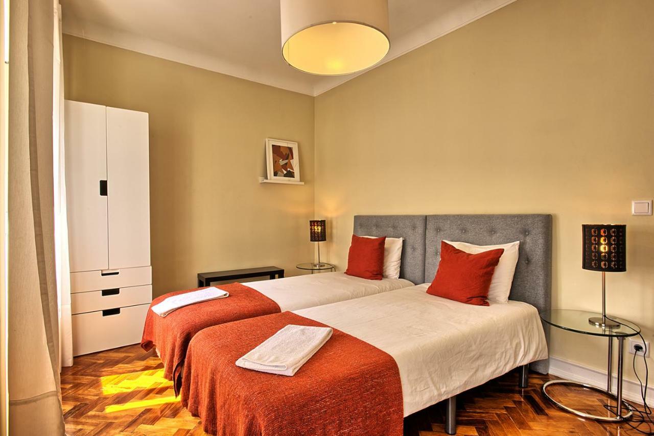 Almirante 3-Four Bedrooms Lisbon Bagian luar foto