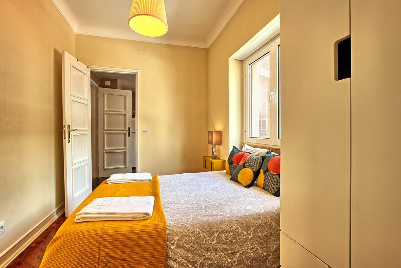 Almirante 3-Four Bedrooms Lisbon Bagian luar foto