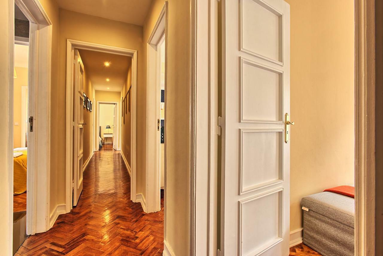 Almirante 3-Four Bedrooms Lisbon Bagian luar foto